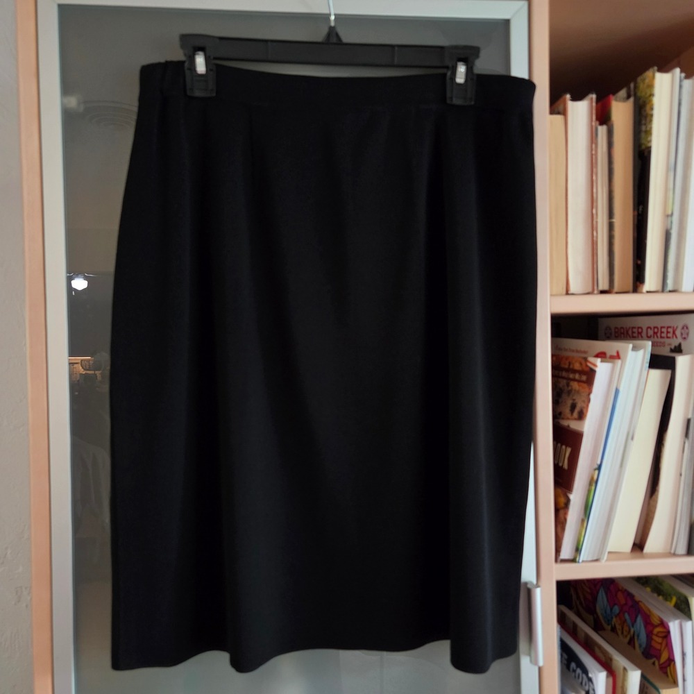 Exclusively Misook Black Knit Pencil Skirt XL Elastic Waist Knee Length Career‎
